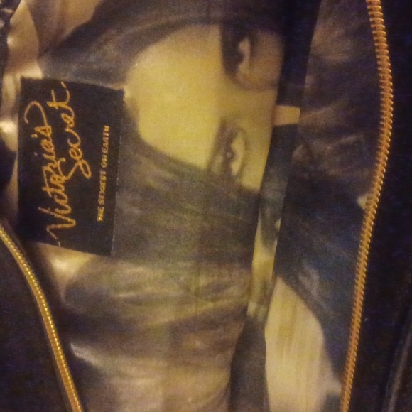 Purse - Picture 3 of 4